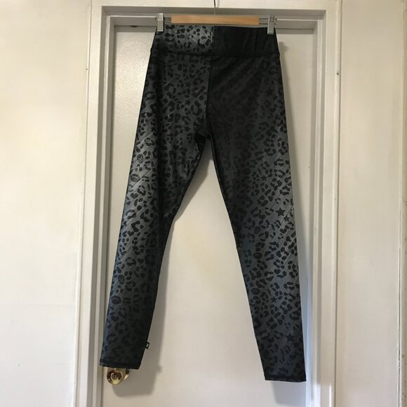 Terez Graphic Print Black and Gray Leggings Womens X-Large NWOT - Picture 4 of 7